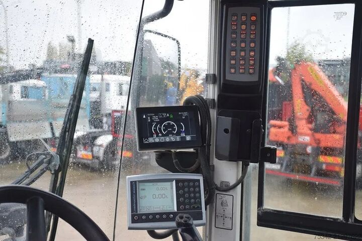 Radlader Liebherr L576 X power -stock id93