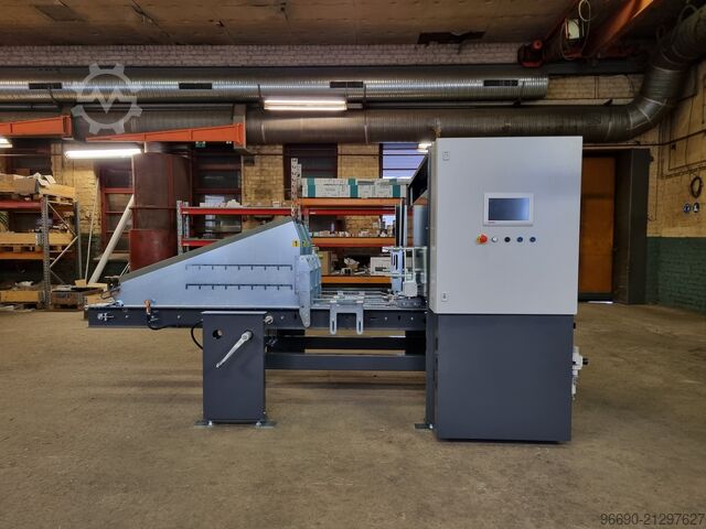 Palettenherstellungsmaschine Foudila Oy DNM-153 Ultimate Deck Nailing Machine