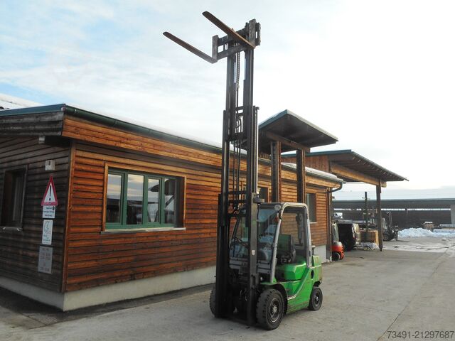 Gabelstapler Cesab M325D Triplex + SS