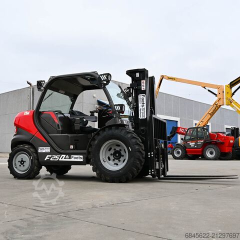 Off-road forklift LGMG F25