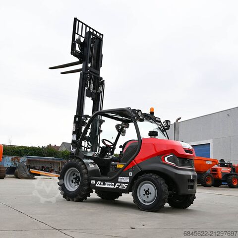 Off-road forklift LGMG F25