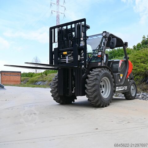 Geländestapler Foets F25