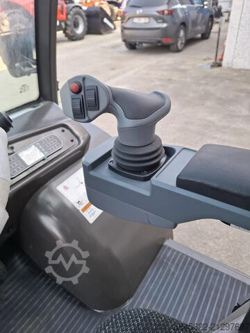 Geländestapler Foets F25