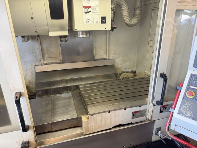 Vertikales Bearbeitungszentrum Quaser MV 204 II