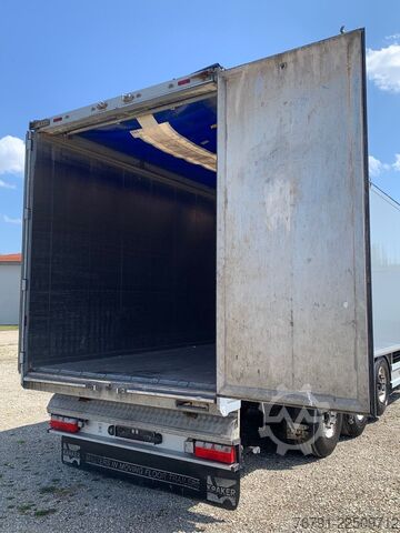 Walking floor semitrailer KRAKER CF-Z 92m³_ BPW_ Liftach_ Funk_ Hochdruckreiniger