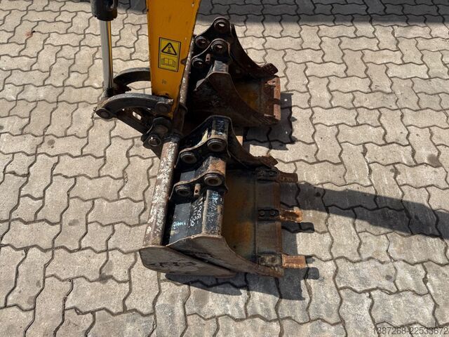 Mini excavator JCB 15C-1 / 982 H /  3 x Löffel / Kabine