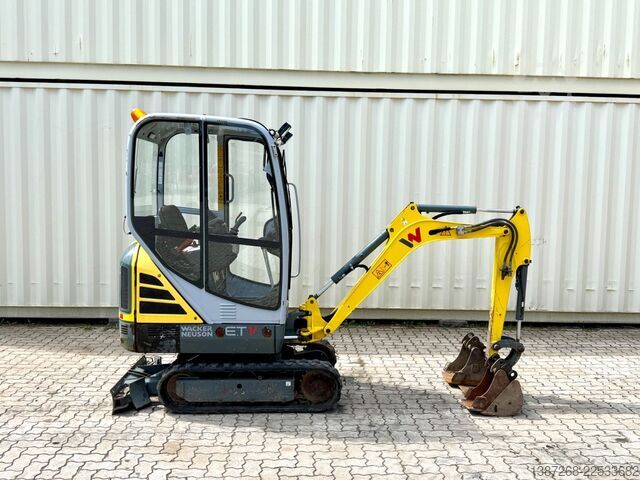 Mini excavator WACKER Neuson ET16 / 2019 BJ / 996 H / 3x Löffel