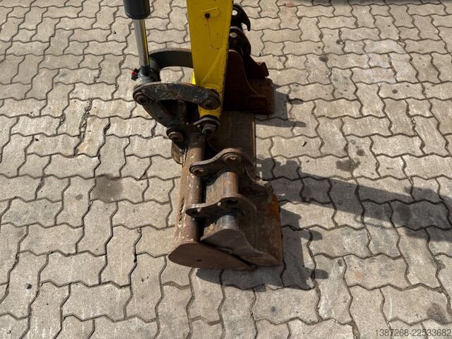 Mini excavator WACKER Neuson ET16 / 2019 BJ / 996 H / 3x Löffel