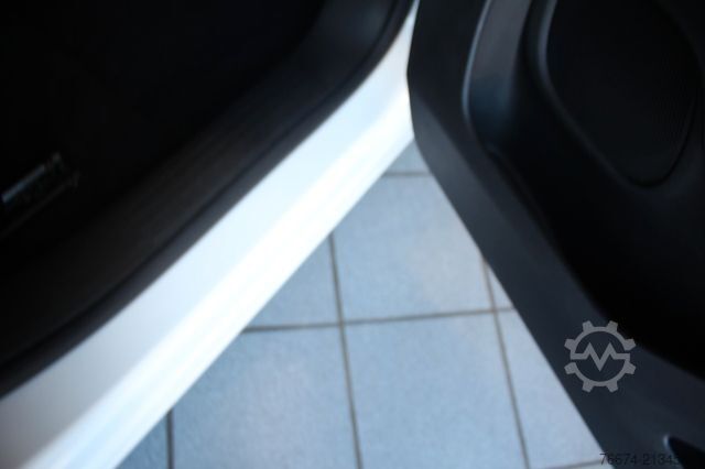 Panel van OPEL Combo E Cargo Edition Klima PDC Bluetooth AHK