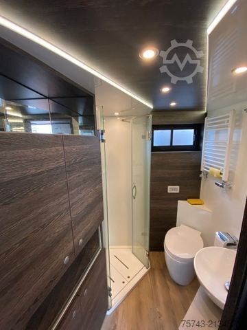 Cattle truck MERCEDES-BENZ Actros 2651 STX  Pop-Out,  5 Pferde