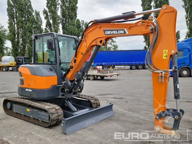 Mini excavator Develon DX55R-7