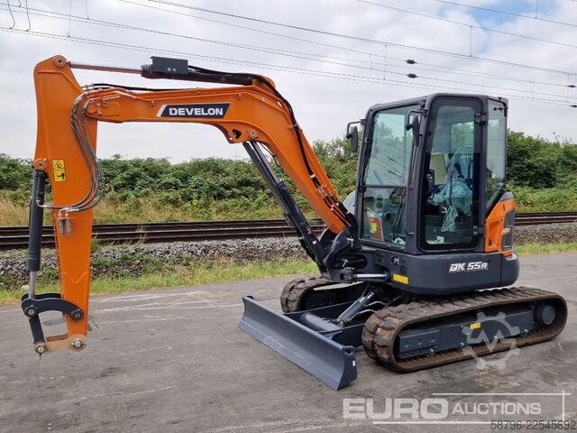 Mini excavator Develon DX55R-7