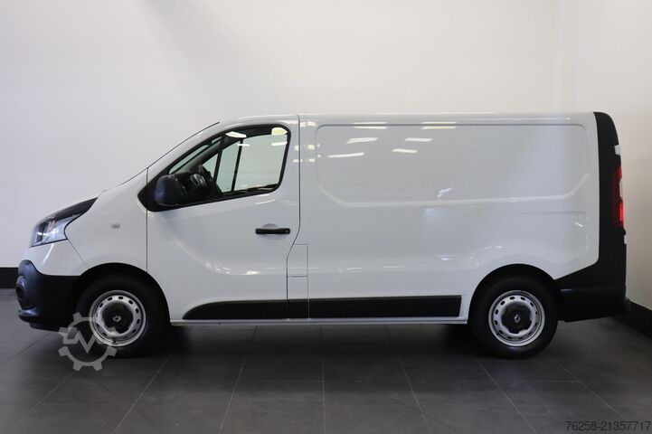 Delivery van Renault Trafic 1.6 dCi 125PK EURO 6 - Airco - Navi - Cr...