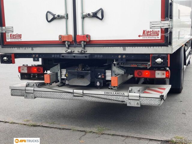 Refrigerated truck RENAULT D 18 WIDE Tiefkühl Carrier 1250 Mt° LBW 2t AHK