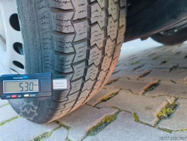 Kastenwagen hoch MERCEDES-BENZ Vito 114CDI Kastenwagen-Klima-Navi-Kamera