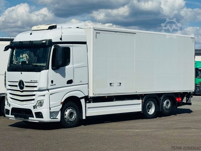 LKW mit Kofferaufbau MERCEDES-BENZ ACTROS 2545 L / LBW / SEITENTÜRE / STANDKLIMA