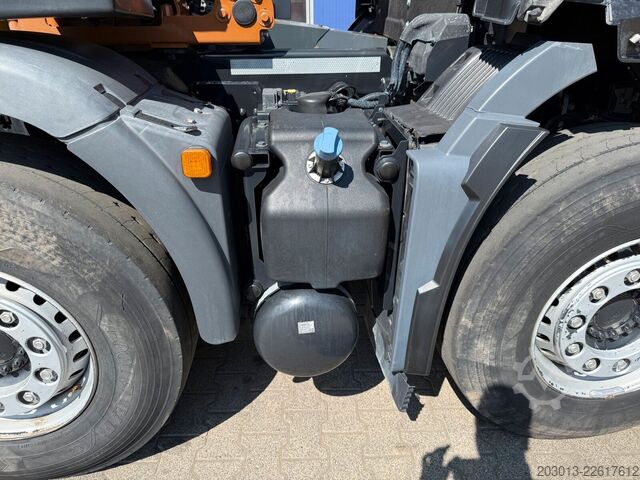 Concrete mixer truck MAN 35.400 8x4 BB CH Betonmischer Liebherr 9 m³