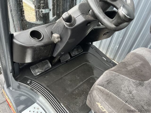 LPG Forklifts Linde H14T-01