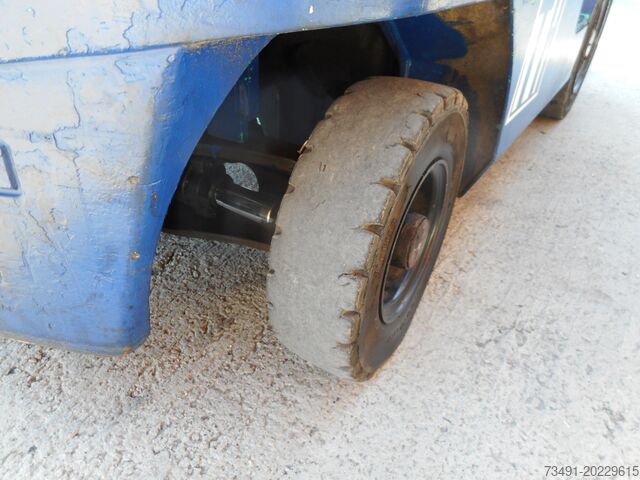 4-wheel forklift Mitsubishi FD25N Triplex + SS