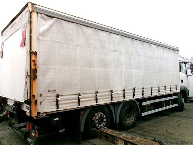 Flatbed truck with tarp MAN 26.390 TGA*7,5m Pritsche*2,5 to LBW*AHK*B/L*Lift