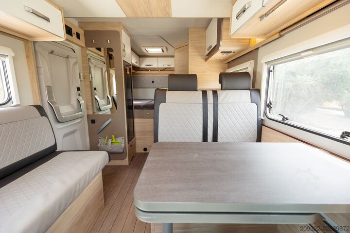 Teilintegriertes Wohnmobil Fiat Ducato Weinsberg Carasuite 2020 | Completamente accessoriato|5 posti letto