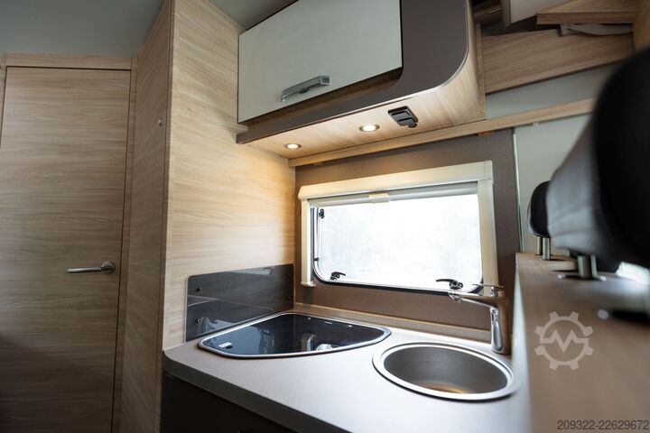 Teilintegriertes Wohnmobil Fiat Ducato Weinsberg Carasuite 2020 | Completamente accessoriato|5 posti letto