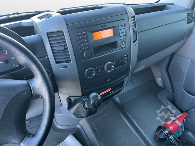 Curtain sider van Mercedes-Benz Sprinter 316 CDI 4x4 Doka Pri/Pla Klima Standh.