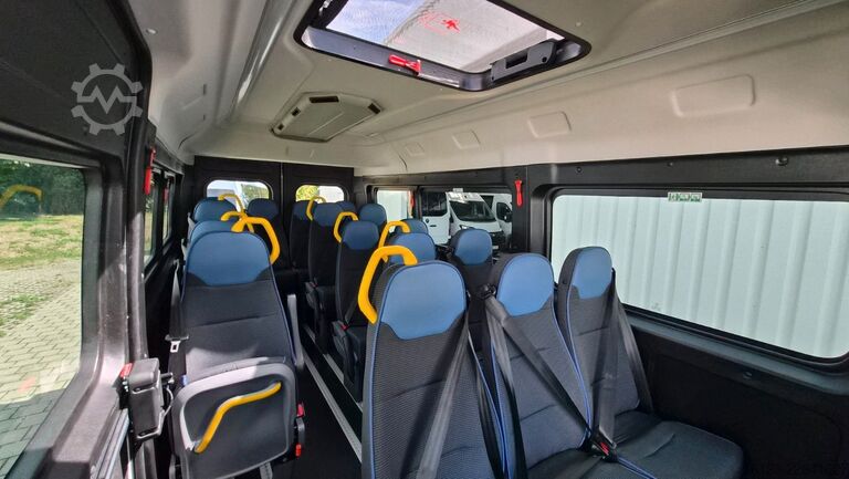 Kleinbus Opel Movano Lord light Lagerfahrzeug Stock 18 SS