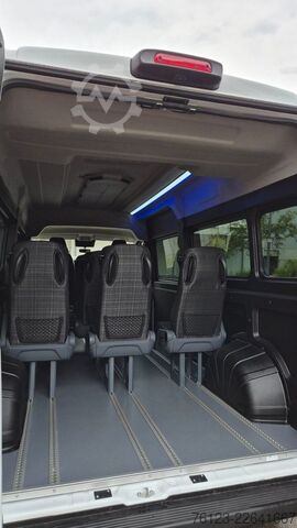 Kleinbus PEUGEOT Boxer 9 Sitzer Airline Boden Ducato Movano
