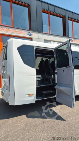 Minibus IVECO 2x Daily 70 Lagerfahrzeug Ferqui Sunrise 2,5 m B