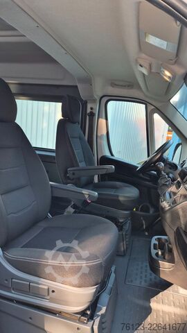 Kleinbus FIAT Ducato 9 Sitzer Mobility Airlineboden Rolli