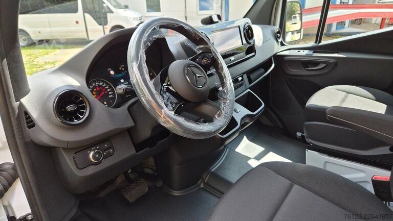 Kleinbus MERCEDES-BENZ Sprinter 315 VIP Mobility 23 Airlineboden Lage