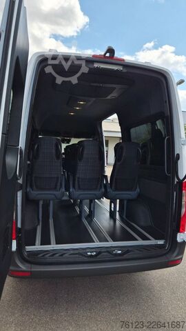 Kleinbus MERCEDES-BENZ Sprinter 315 VIP Mobility 23 Airlineboden Lage