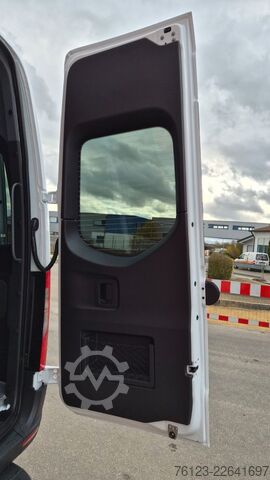 Kleinbus MERCEDES-BENZ Sprinter Elektro 9 Sitzer Bürgerbus