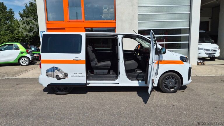 Kleinbus Citroën SpaceTourer Opel Zafira Plus M 9 Sitzer