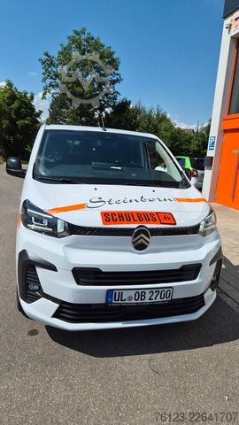 Kleinbus Citroën SpaceTourer Opel Zafira Plus M 9 Sitzer