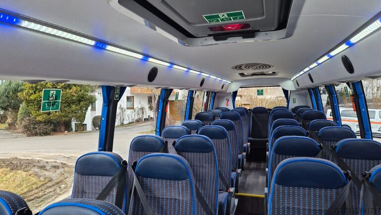 Kleinbus IVECO Daily 70 Ferqui Sunrise 34 Plätze COC