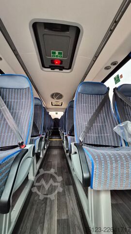 Kleinbus IVECO Daily 70 Ferqui Sunrise 34 Plätze COC