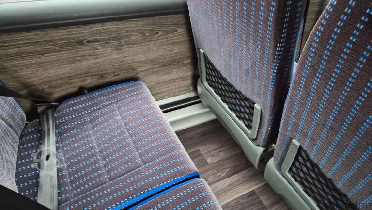 Kleinbus IVECO Daily 70 Ferqui Sunrise 34 Plätze COC