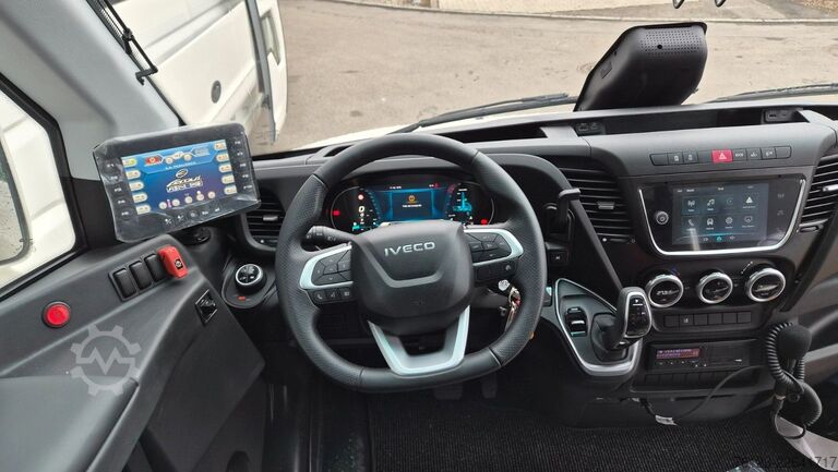Kleinbus IVECO Daily 70 Ferqui Sunrise 34 Plätze COC