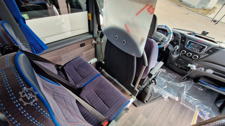 Kleinbus IVECO Daily 70 Ferqui Sunrise 34 Plätze COC