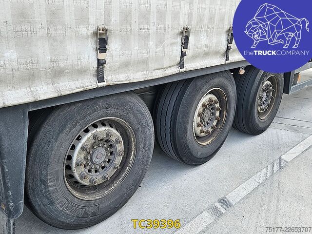 Sliding tarpaulins Schmitz Cargobull 