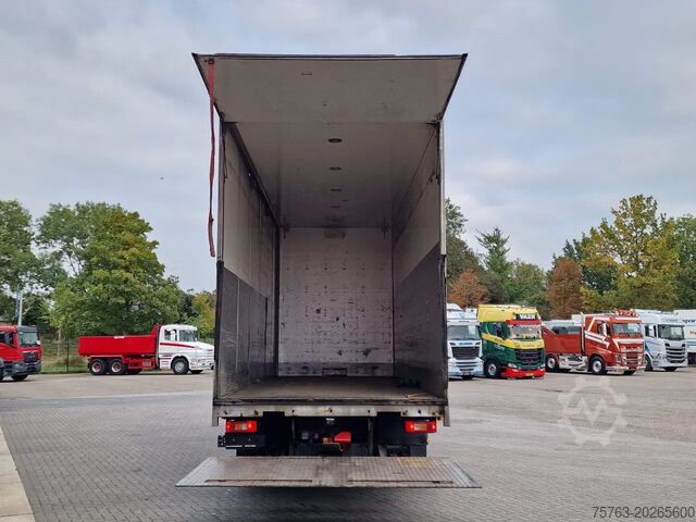 Suitcase Volvo FH 13.460 lowroof 6x2 - Box with Sidedoors - 48...