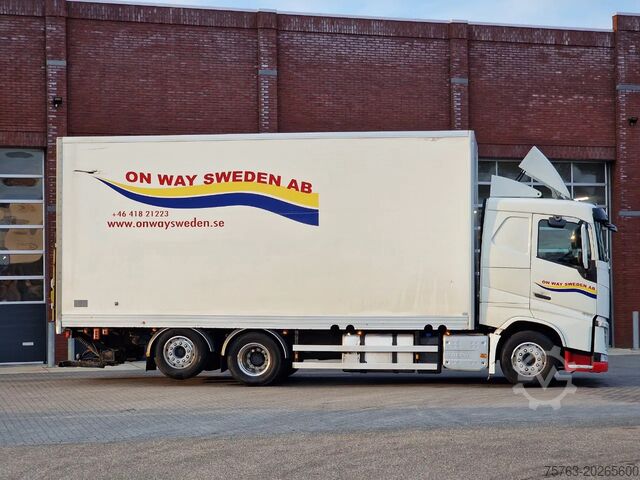 Suitcase Volvo FH 13.460 lowroof 6x2 - Box with Sidedoors - 48...