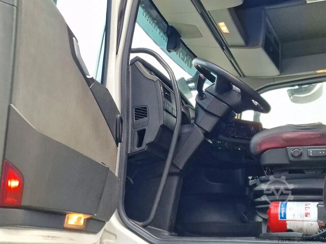 Suitcase Volvo FH 13.460 lowroof 6x2 - Box with Sidedoors - 48...