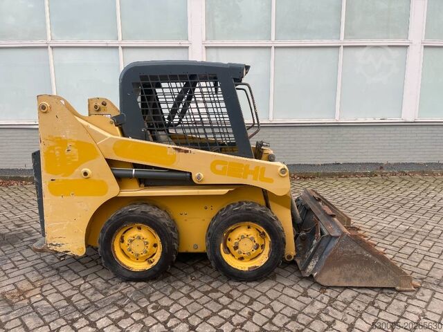 Wheel loader Gehl 3840 E     2015