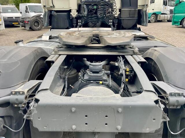 Standard-SZM DAF XF 530 550!! PARKING AIRCO, FRIGO, FULL AIR, SU...