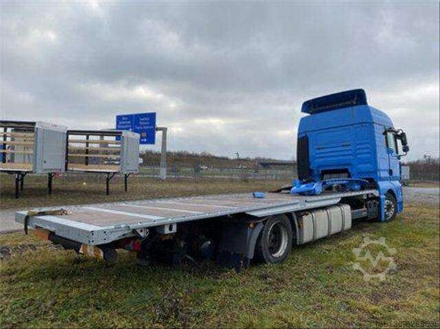 Standard truck tractor MAN TGA 18.320