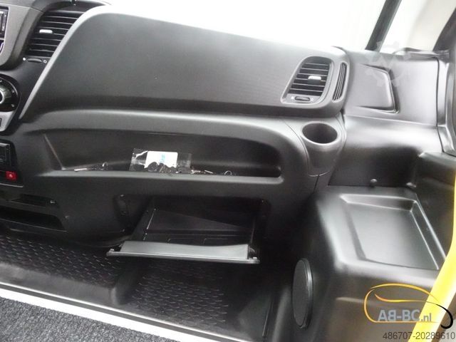 Motor coach IVECO Aveuro Ambra 35 seats Euro 6 NEU