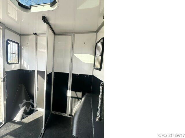 Van Renault Master Haras 1-2 Pferde